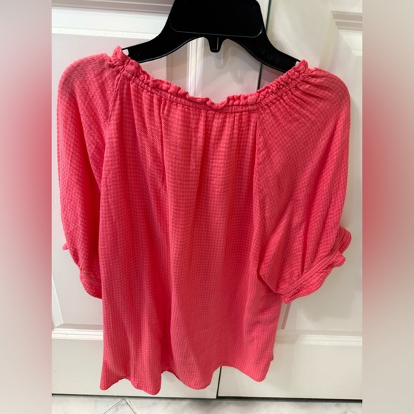 Cloth & Stone Vibrant Pink Blouse - Picture 3 of 3